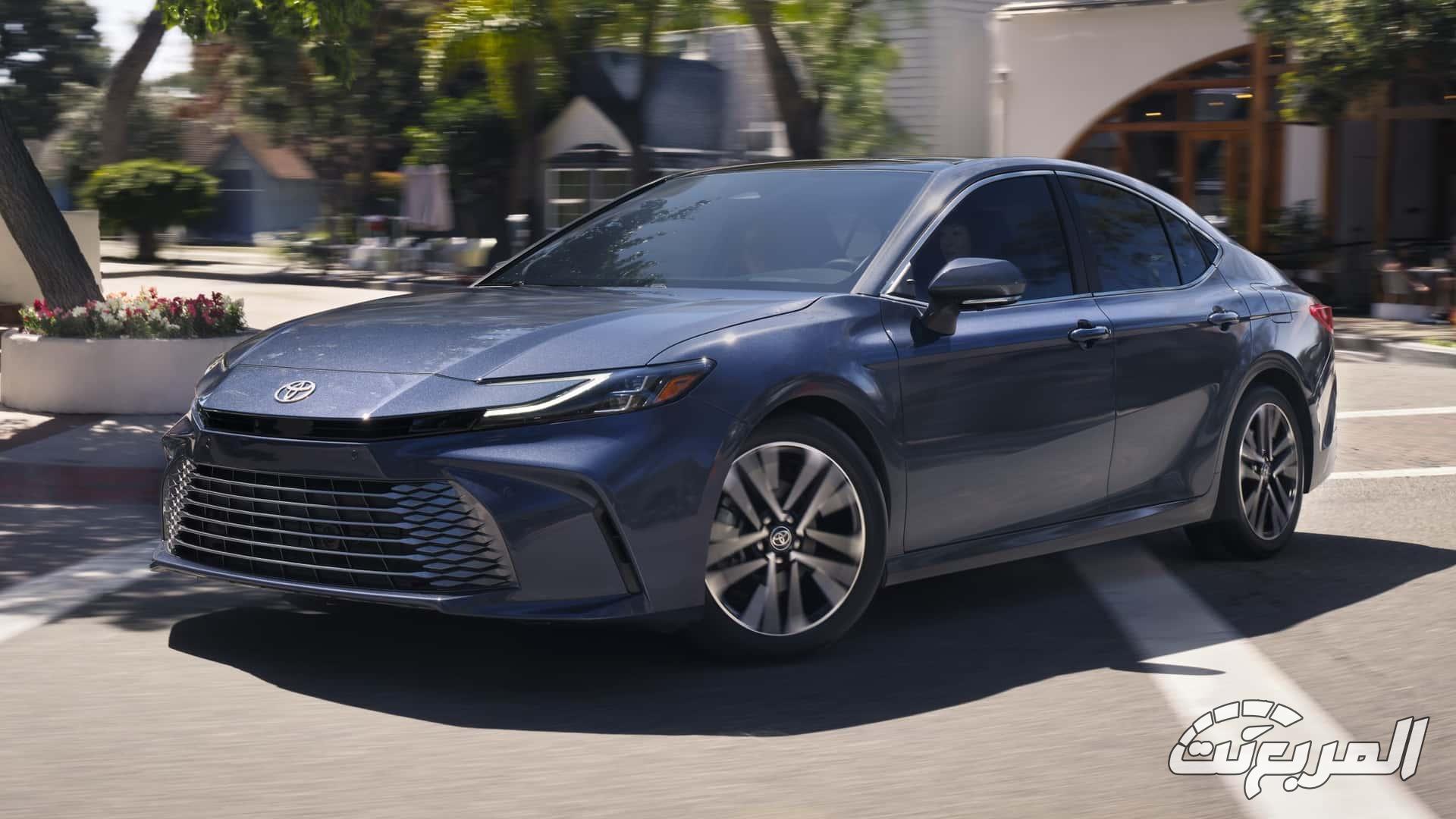 تويوتا كامري 2026 تحصل على إصدار Nightshade البديع بلمسات جمالية خاصة 2