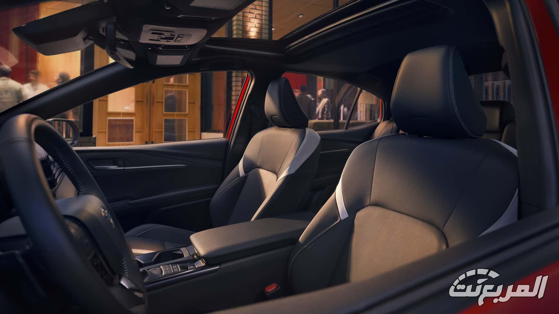 تويوتا كامري 2026 تحصل على إصدار Nightshade البديع بلمسات جمالية خاصة 8