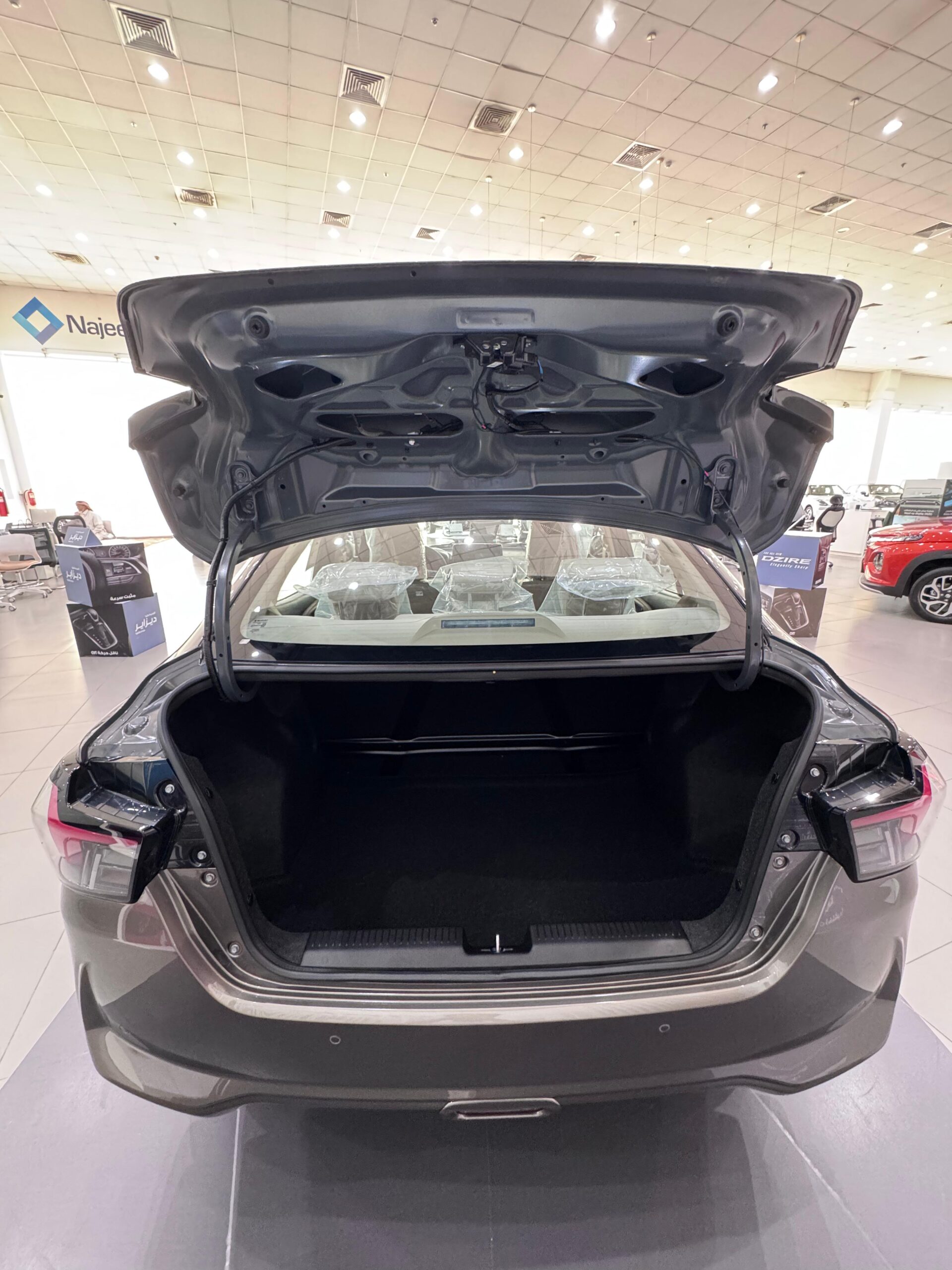 نجيب أوتو تطلق سوزوكي ديزاير 2025 الجيل الرابع بتصميم عصري وتقنيات جديدة نجيب أوتو تطلق سوزوكي ديزاير 2025 الجيل الرابع بتصميم عصري وتقنيات جديدة 41