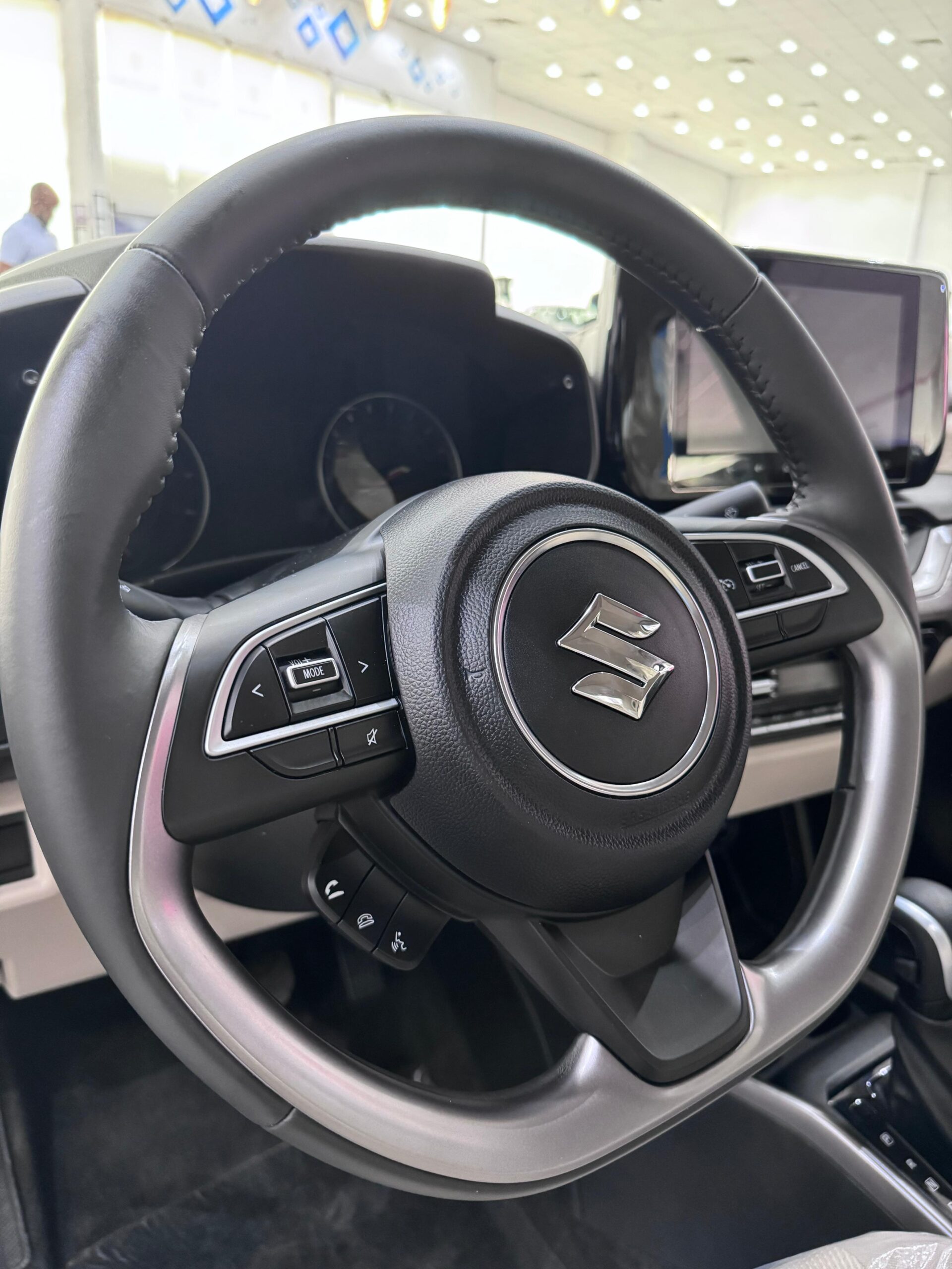 نجيب أوتو تطلق سوزوكي ديزاير 2025 الجيل الرابع بتصميم عصري وتقنيات جديدة نجيب أوتو تطلق سوزوكي ديزاير 2025 الجيل الرابع بتصميم عصري وتقنيات جديدة 37