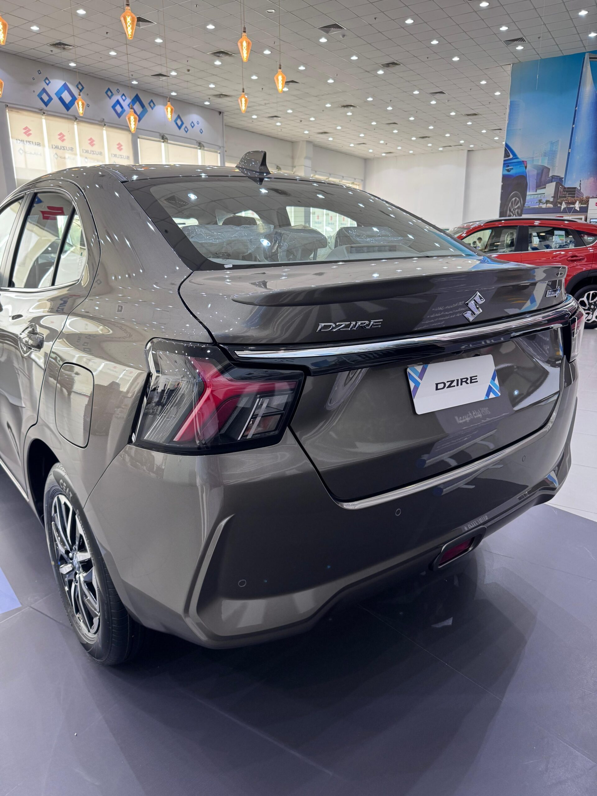 نجيب أوتو تطلق سوزوكي ديزاير 2025 الجيل الرابع بتصميم عصري وتقنيات جديدة نجيب أوتو تطلق سوزوكي ديزاير 2025 الجيل الرابع بتصميم عصري وتقنيات جديدة 32