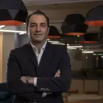 ستيلانتس تختار المدير التنفيذي الجديد بعد رحلة بحث لـ 6 أشهر ستيلانتس تختار المدير التنفيذي الجديد بعد رحلة بحث لـ 6 أشهر