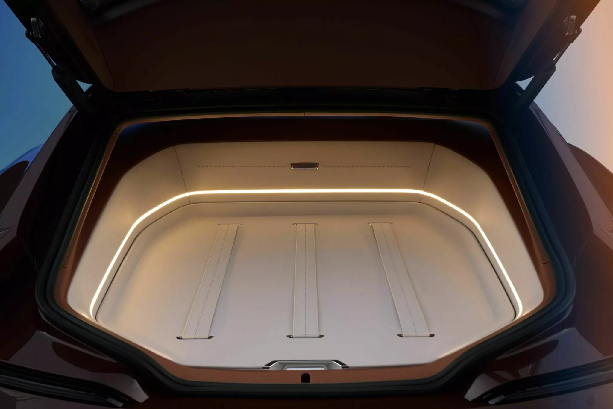 بي ام دبليو سبيد توب الجديدة تنطلق بتصميم مذهل وقوة 617 حصان وإنتاج حصري جداً 21