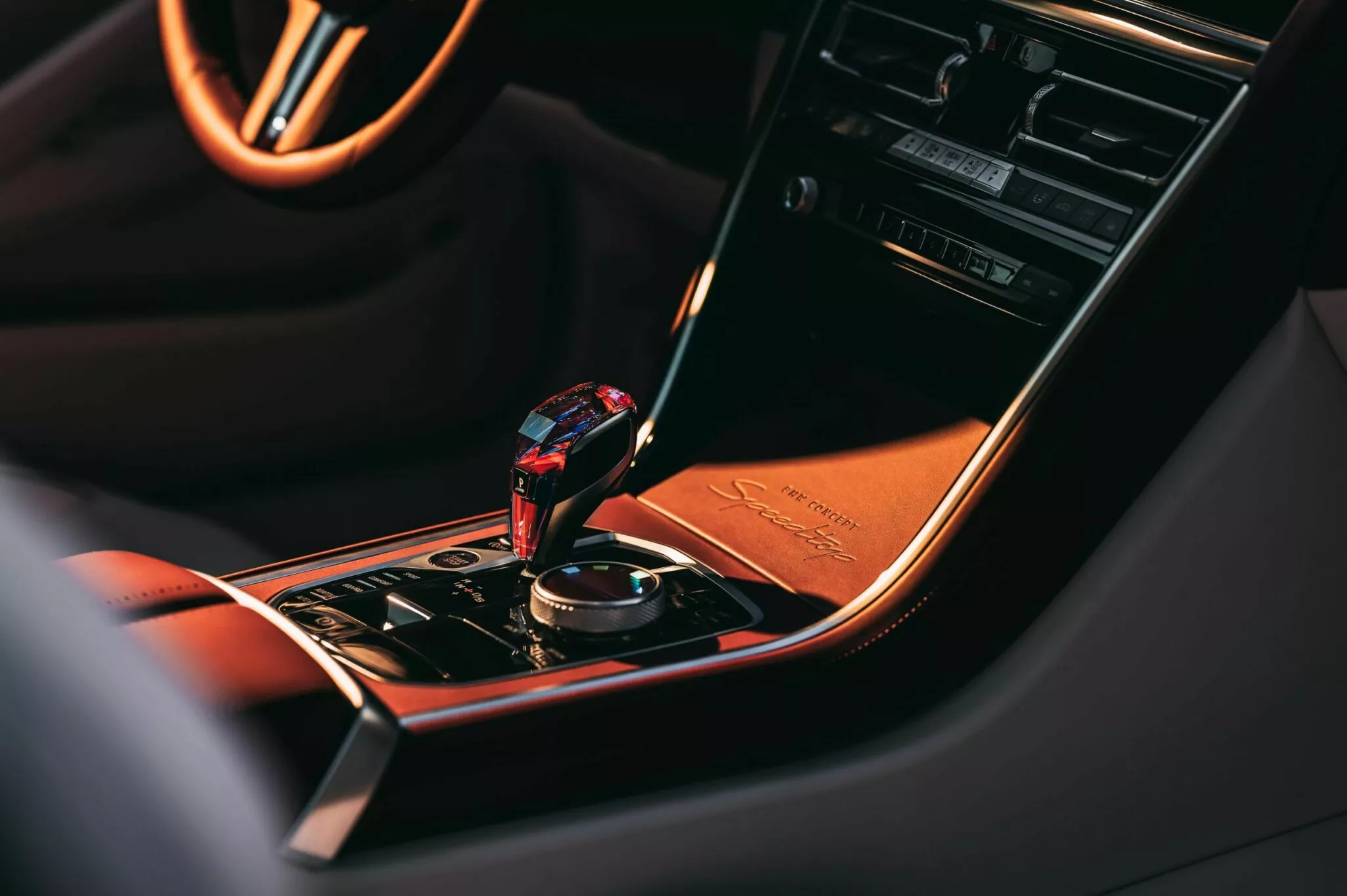 بي ام دبليو سبيد توب الجديدة تنطلق بتصميم مذهل وقوة 617 حصان وإنتاج حصري جداً 25