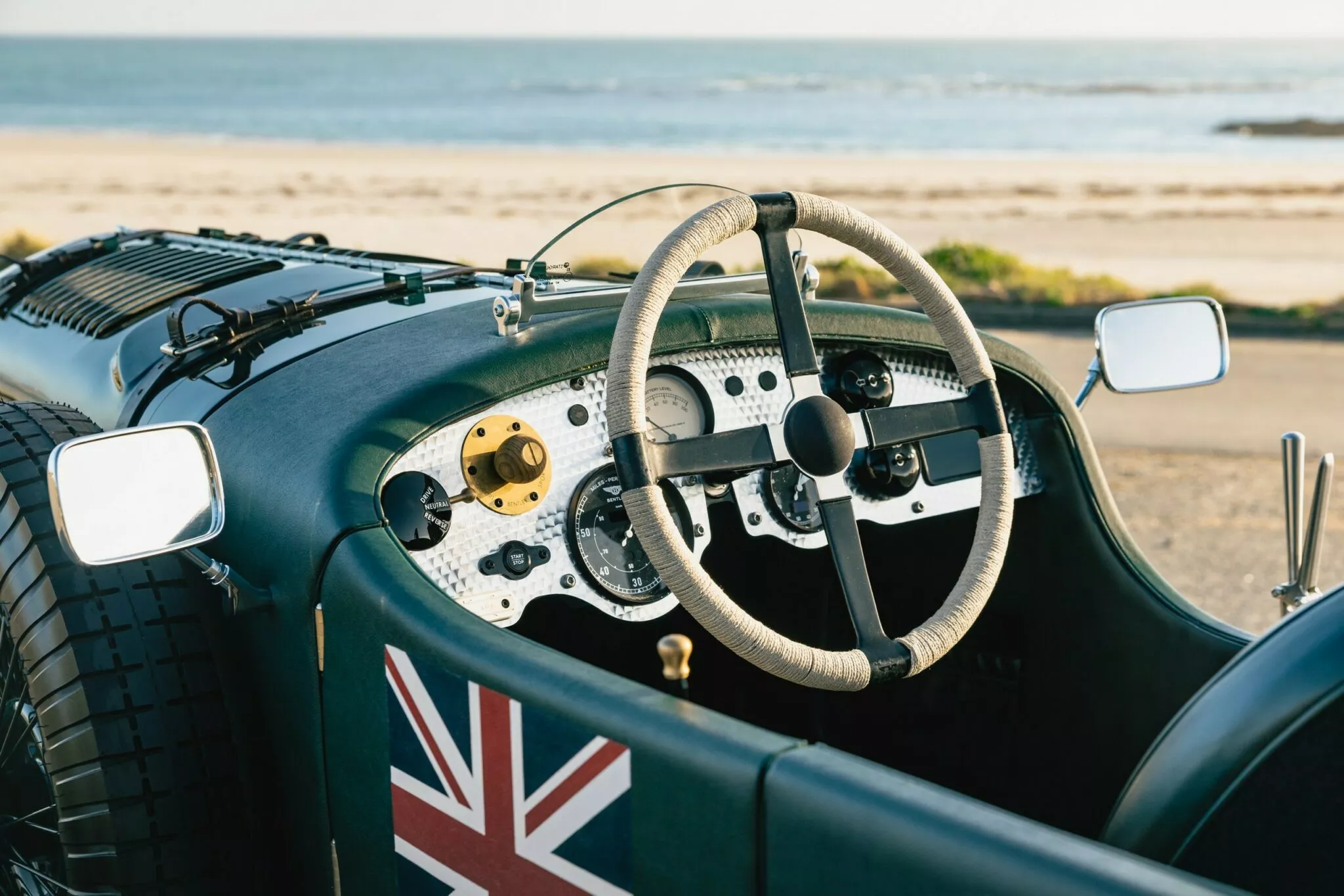 بنتلي تعيد إحياء موديل بلاور الكلاسيكي بعد 100 عام من تدشينه بنفس التصميم الأصلي وسعر 453,000 ريال 2