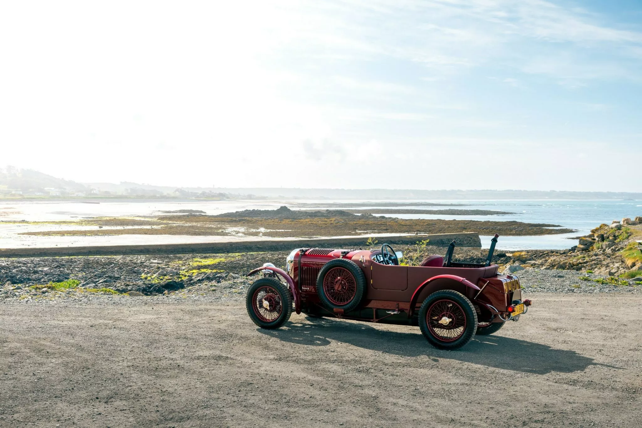 بنتلي تعيد إحياء موديل بلاور الكلاسيكي بعد 100 عام من تدشينه بنفس التصميم الأصلي وسعر 453,000 ريال بنتلي تعيد إحياء موديل بلاور الكلاسيكي بعد 100 عام من تدشينه بنفس التصميم الأصلي وسعر 453,000 ريال 9