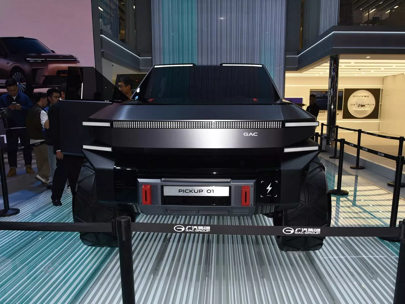 جي ايه سي بيك أب 01 المستقبلية الجريئة قادمة للسعودية وباقي الأسواق خلال عامين لمنافسة سايبرتراك  12