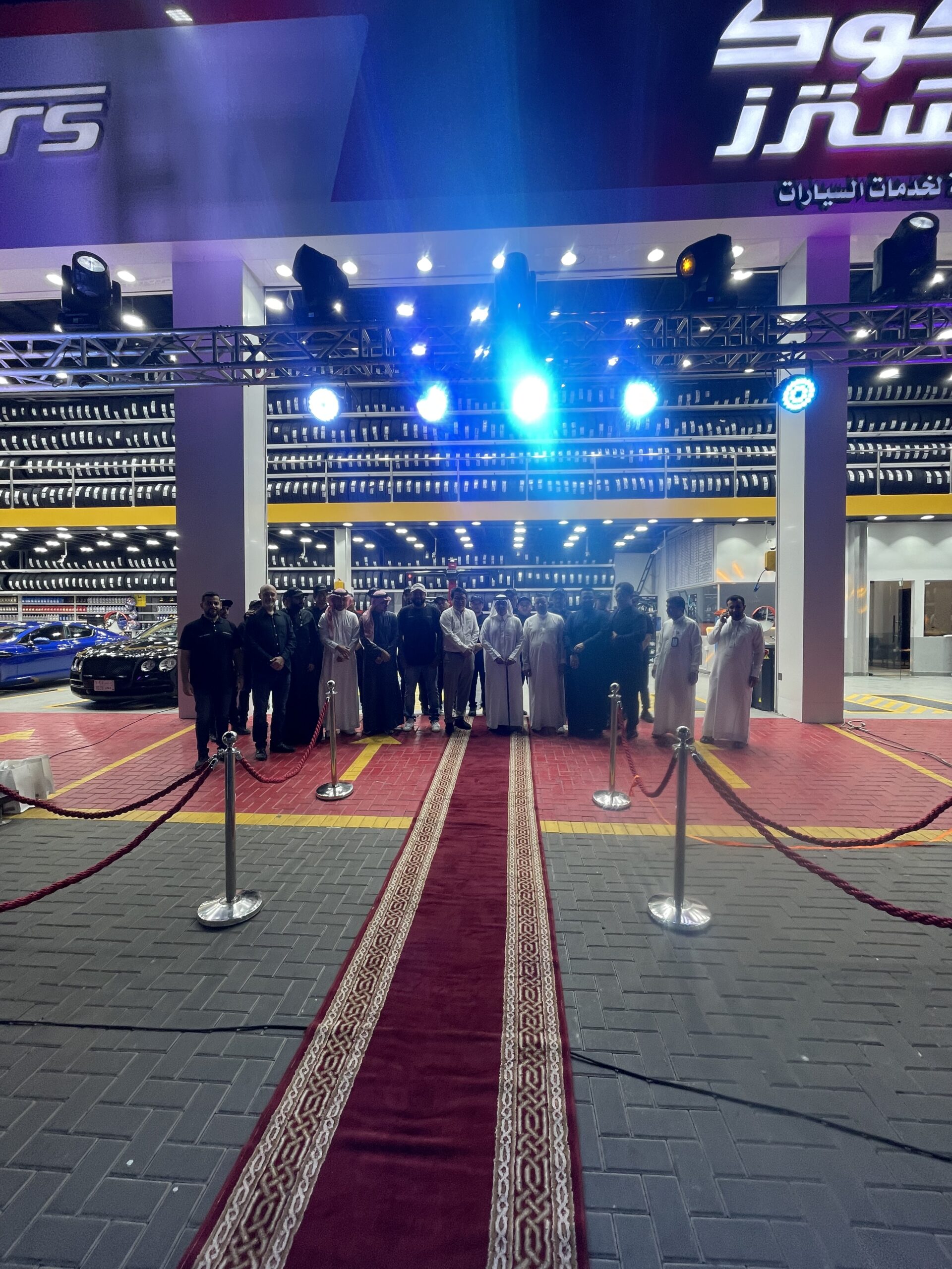 بن شيهون تفتتح أجدد فروع هانكوك ماستر فرع جدة.. تجربة عالمية في خدمات الإطارات بن شيهون تفتتح أجدد فروع هانكوك ماستر فرع جدة.. تجربة عالمية في خدمات الإطارات 3