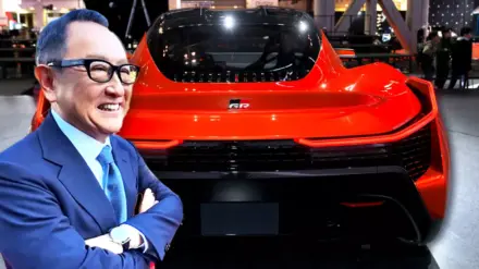 رئيس تويوتا يرفض تطوير سيارة كهربائية رياضية ويؤكد أهمية "رائحة البنزين والمحرك الصاخب" رئيس تويوتا يرفض تطوير سيارة كهربائية رياضية ويؤكد أهمية "رائحة البنزين والمحرك الصاخب"