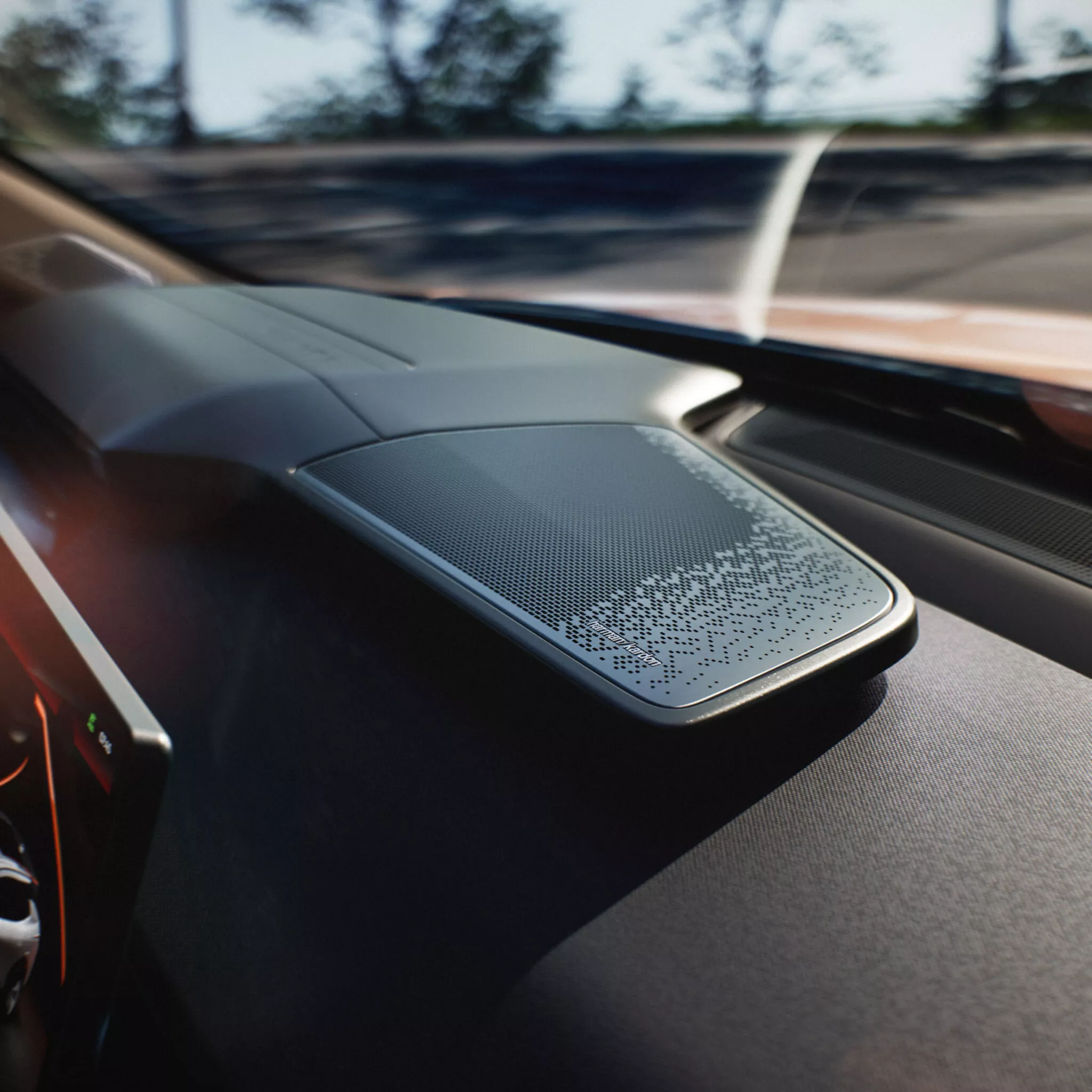 لينك اند كو 08 هايبرد الفاخرة تنطلق رسمياً في أوروبا "أسعار ومواصفات" لينك اند كو 08 هايبرد الفاخرة تنطلق رسمياً في أوروبا "أسعار ومواصفات" 10