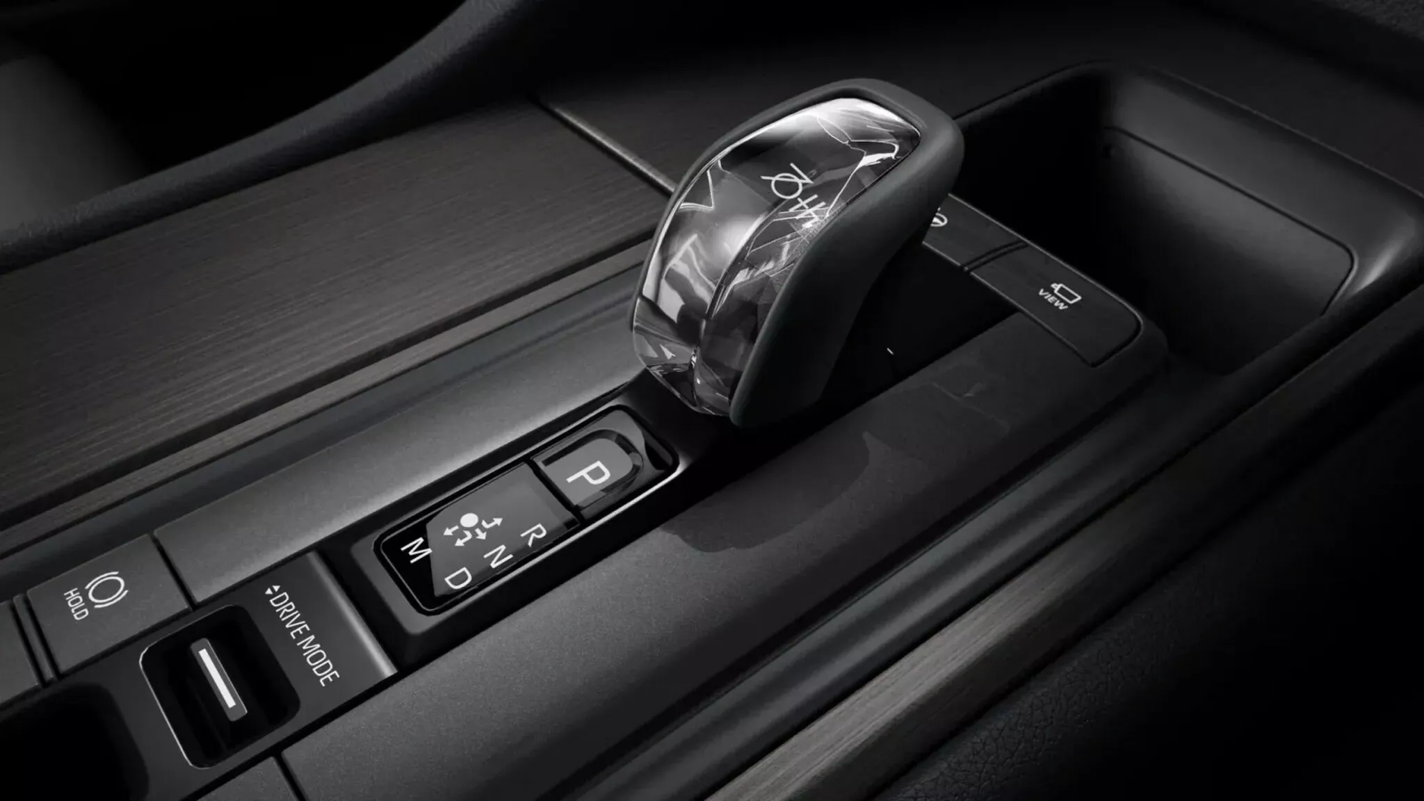 تويوتا كراون سيدان تحصل على إصدار جمالي بديع في اليابان للاحتفال بالذكرى السنوية السبعين للموديل تويوتا كراون سيدان تحصل على إصدار جمالي بديع في اليابان للاحتفال بالذكرى السنوية السبعين للموديل 15