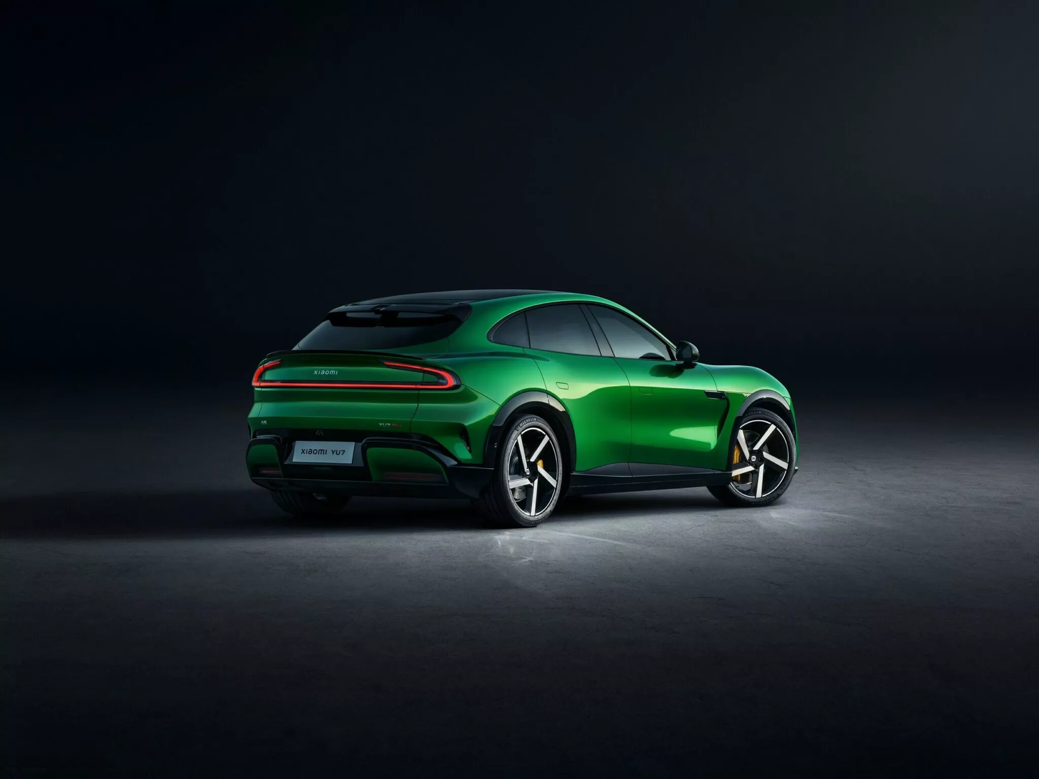 شاومي YU7 إس يو في الكهربائية الجديدة كلياً تنطلق بقوة قصوى 690 حصان لمنافسة تيسلا موديل واي شاومي YU7 إس يو في الكهربائية الجديدة كلياً تنطلق بقوة قصوى 690 حصان لمنافسة تيسلا موديل واي 27