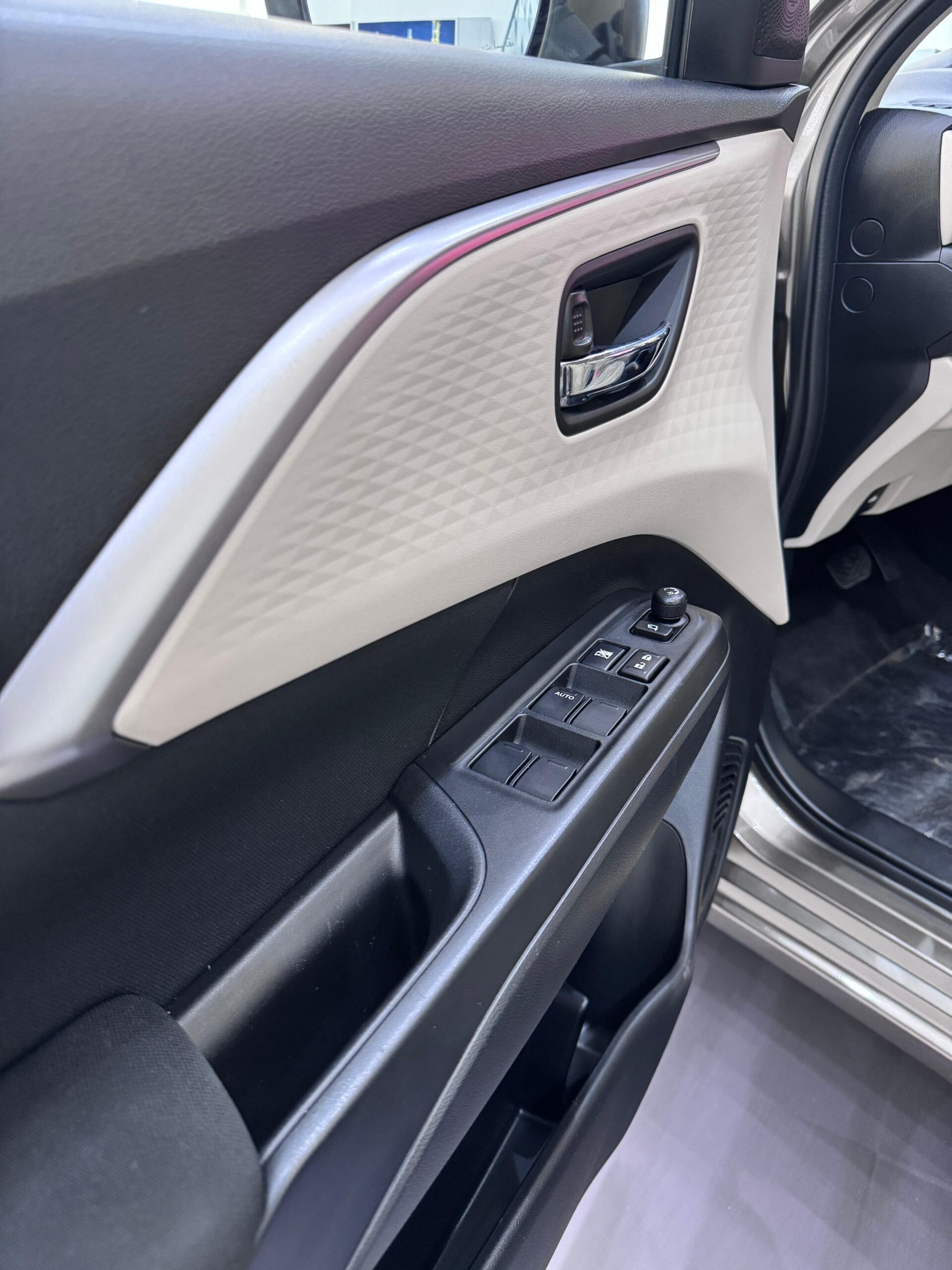 نجيب أوتو تطلق سوزوكي ديزاير 2025 الجيل الرابع بتصميم عصري وتقنيات جديدة نجيب أوتو تطلق سوزوكي ديزاير 2025 الجيل الرابع بتصميم عصري وتقنيات جديدة 15