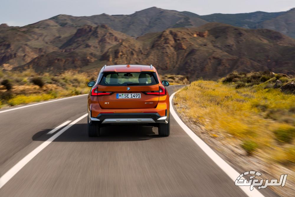 بي-ام-دبليو-x1-الكهربائية-المربع-نت-11