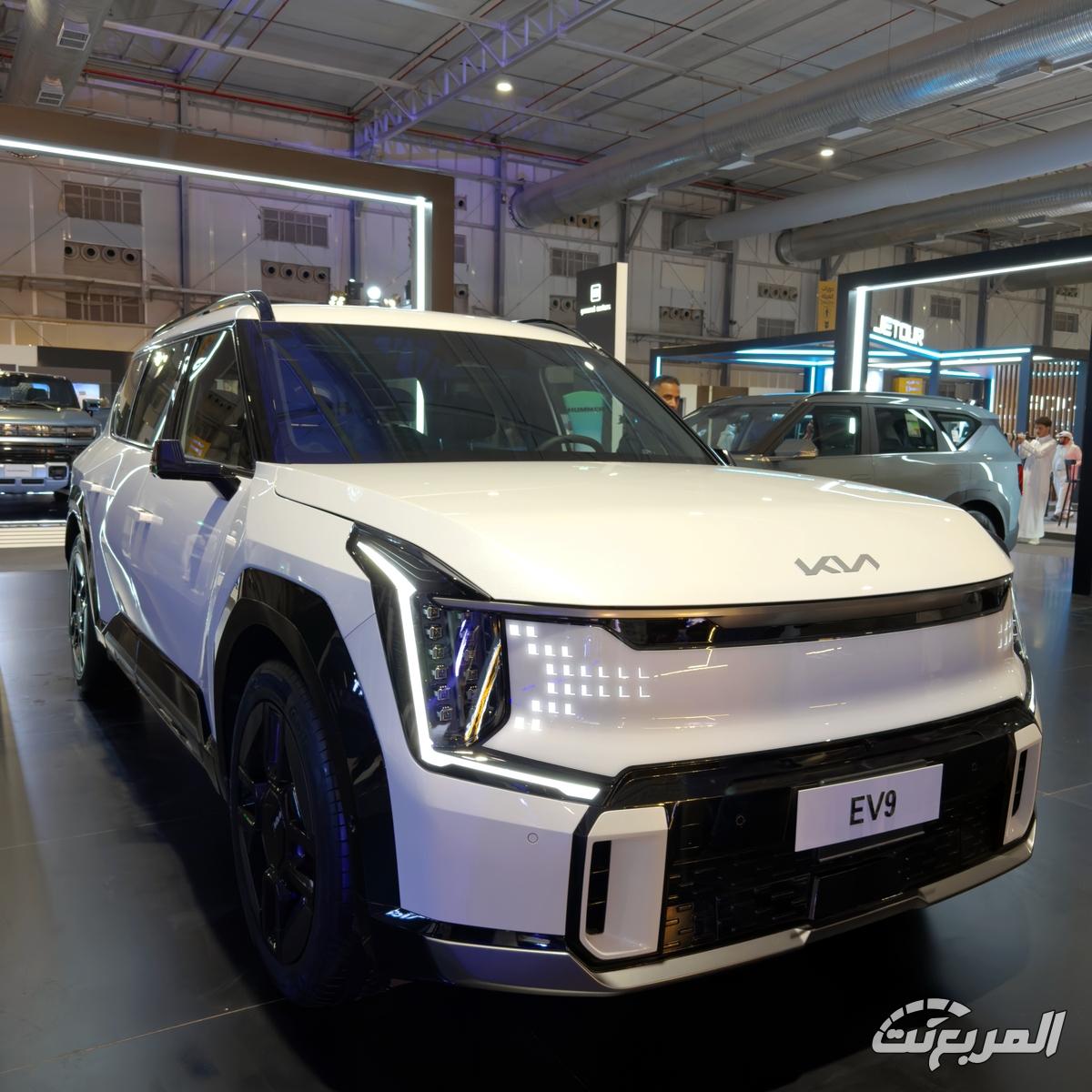 كيا-ev9-المربع-نت-1-4