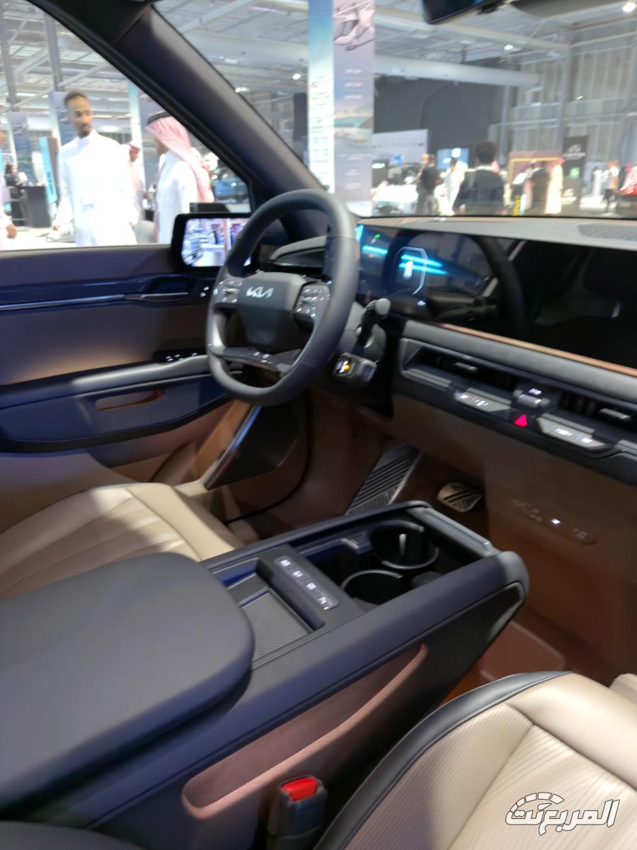كيا-ev9-المربع-نت-10-4