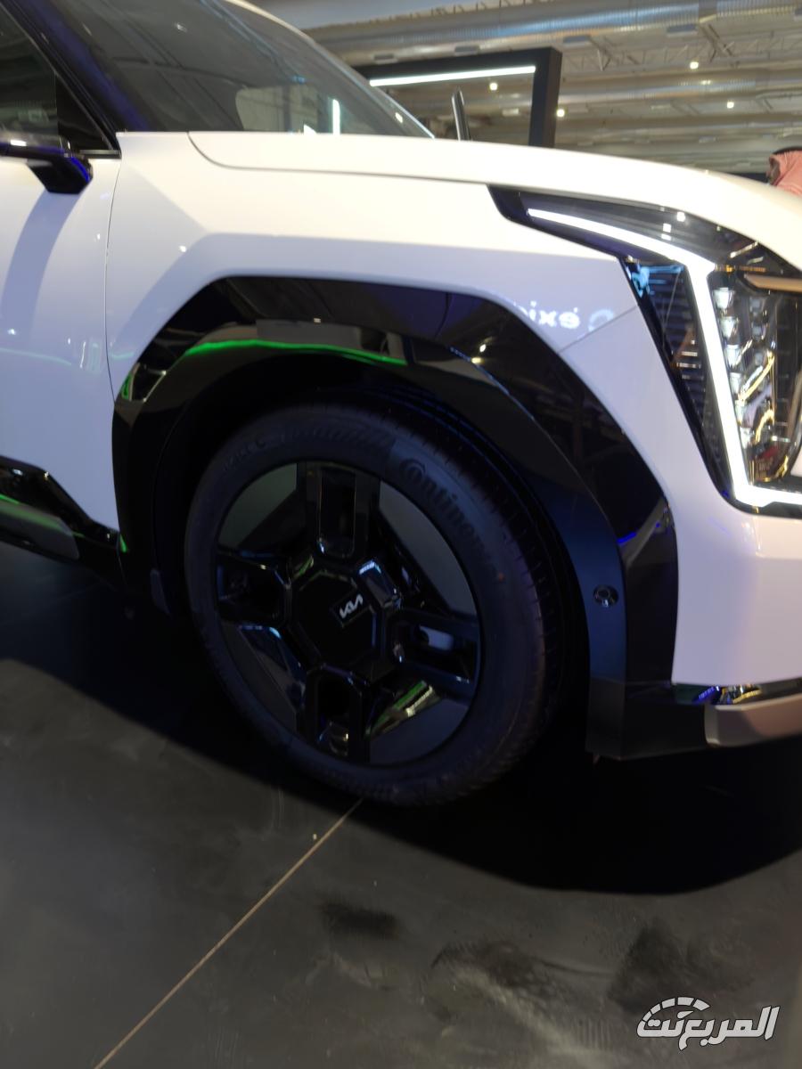 كيا-ev9-المربع-نت-3-4