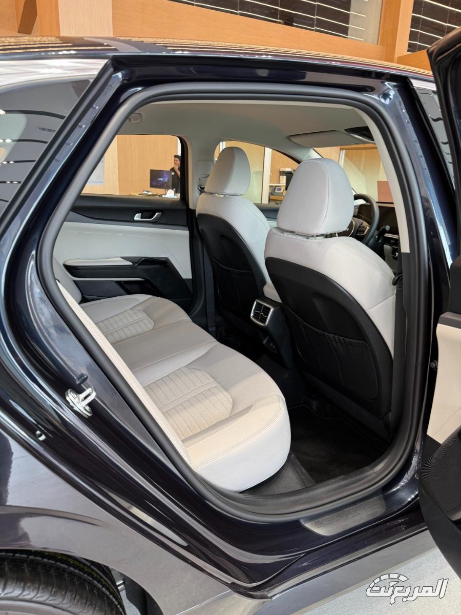 كل ما تحتاج معرفته عن كيا K5 2025 قبل الشراء.. مواصفات وأسعار كل ما تحتاج معرفته عن كيا K5 2025 قبل الشراء.. مواصفات وأسعار 6