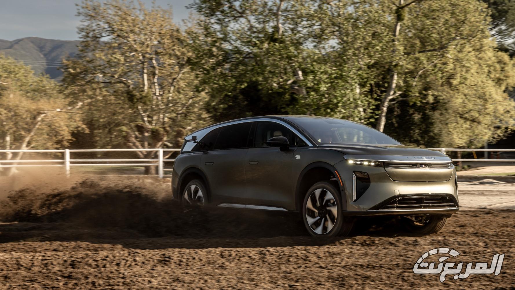 لوسيد-جرافيتي-المربع-نت-21