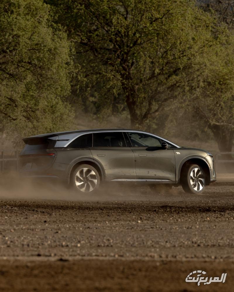 لوسيد-جرافيتي-المربع-نت-34