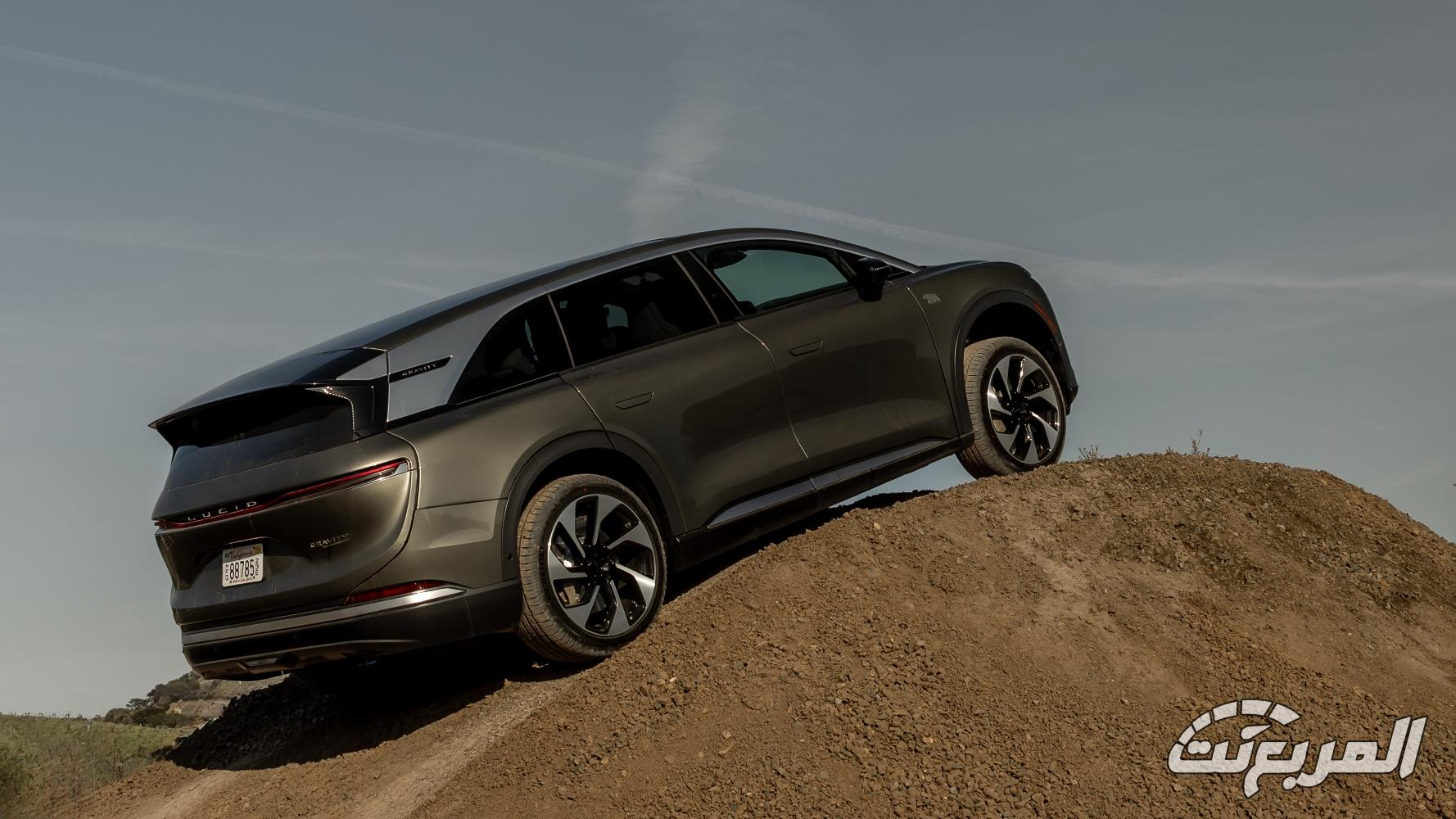 لوسيد-جرافيتي-المربع-نت-37