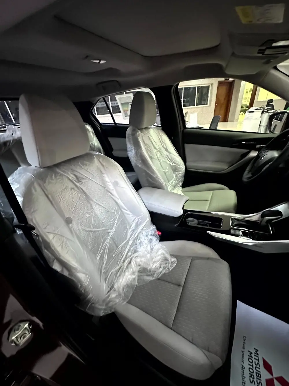 ميتسوبيشي اكليبس كروس 2025 مظهر هجومي وتجهيزات تنافسية في فئة الكروس أوفر ميتسوبيشي اكليبس كروس 2025 59