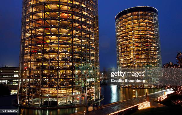 ما هي أفخم مقرات شركات السيارات في العالم؟ 5 قصور معمارية تكلفتها بالمليارات فولكس فاجن وأفخم مقرات شركات السيارات