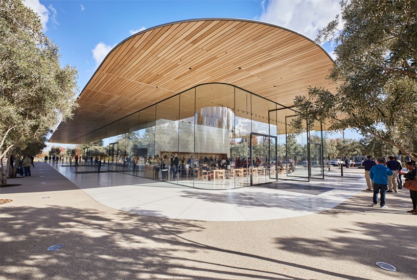 ما هي أفخم مقرات شركات السيارات في العالم؟ 5 قصور معمارية تكلفتها بالمليارات مقر آبل Apple Park أغلى وأفخم مقرات شركات السيارات