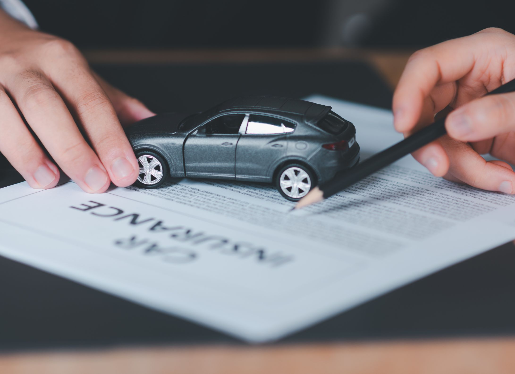 كيف توفر في سعر التأمين على السيارة؟ 5 طرق تخفض السعر للنص بدون تنازل عن التغطية كيف توفر في سعر التأمين على السيارة؟ 5 طرق تخفض السعر للنص بدون تنازل عن التغطية 3