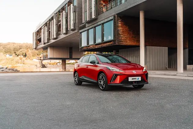 أسعار ام جي 4 EV 2025 في السعودية مع أبرز تجهيزات الفئات المتوفرة لدى الوكيل 2