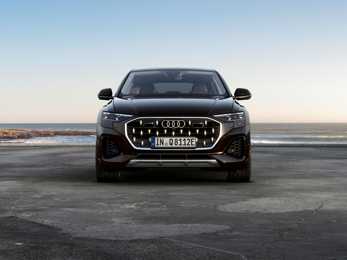 audi-q8-suv-tfsi-e-quattro-المربع-نت-13