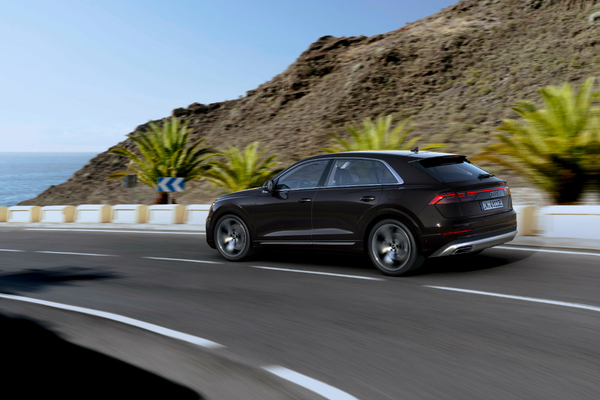 audi-q8-suv-tfsi-e-quattro-المربع-نت-4
