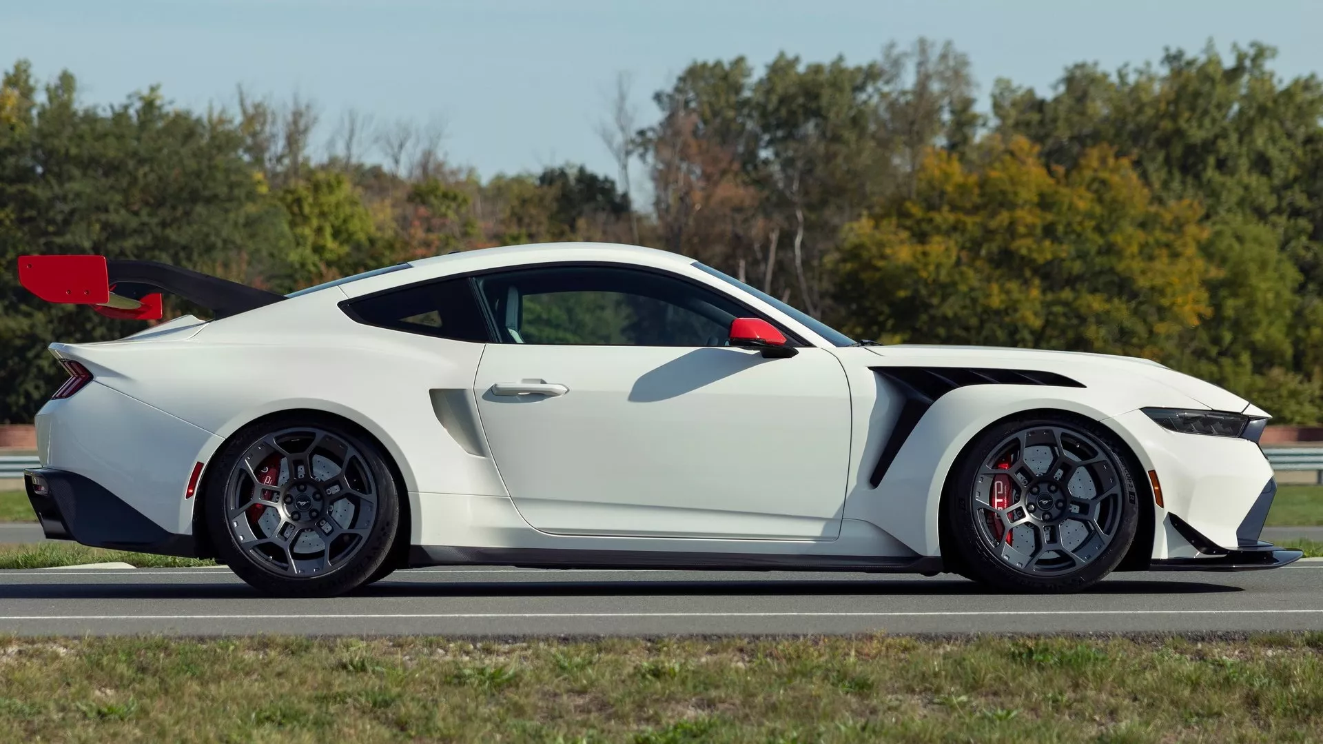 تسريب السعر الصادم لـ فورد موستنج GTD الأقوى في تاريخ الموديل 2