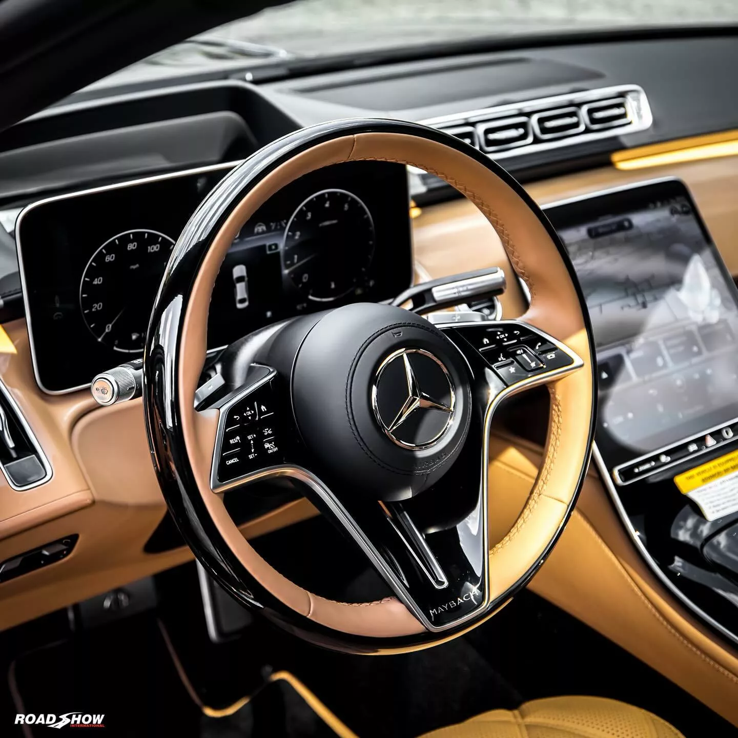 مرسيدس مايباخ اس كلاس إصدار "فيرجيل أبلوه" الحصري جداً يحصل على تعديلات أمريكية ملفتة مرسيدس مايباخ اس كلاس إصدار "فيرجيل أبلوه" الحصري جداً يحصل على تعديلات أمريكية ملفتة 19