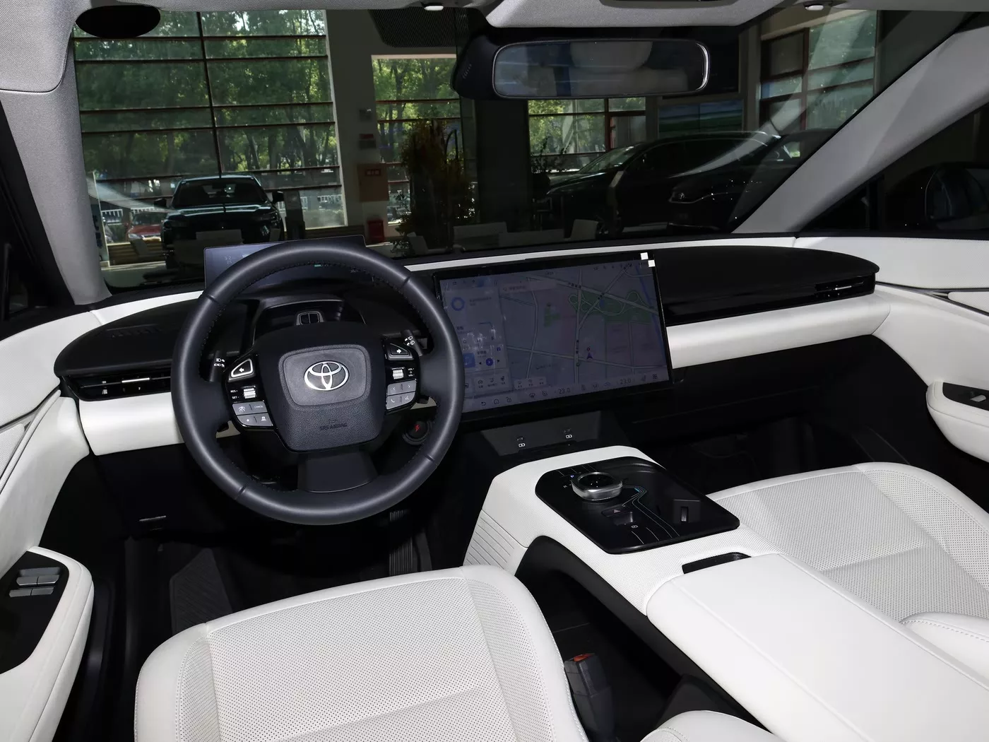 تويوتا تطرح الكروس أوفر الكهربائية bZ5 في الصين بسعر أرخص من كورولا مستعملة! 6