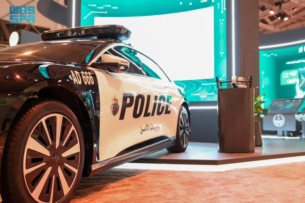 ضمن مبادرة السعودية الخضراء.. المملكة تقود ثورة النقل الكهربائي ضمن مبادرة السعودية الخضراء.. المملكة تقود ثورة النقل الكهربائي 1