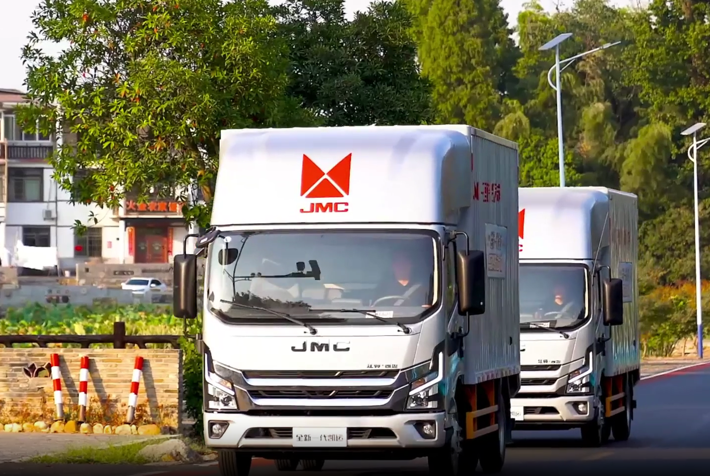 تعرف على شاحنات JMC للنقل المتوسط 2026 في السعودية تعرف على شاحنات JMC للنقل المتوسط 2026 في السعودية 6