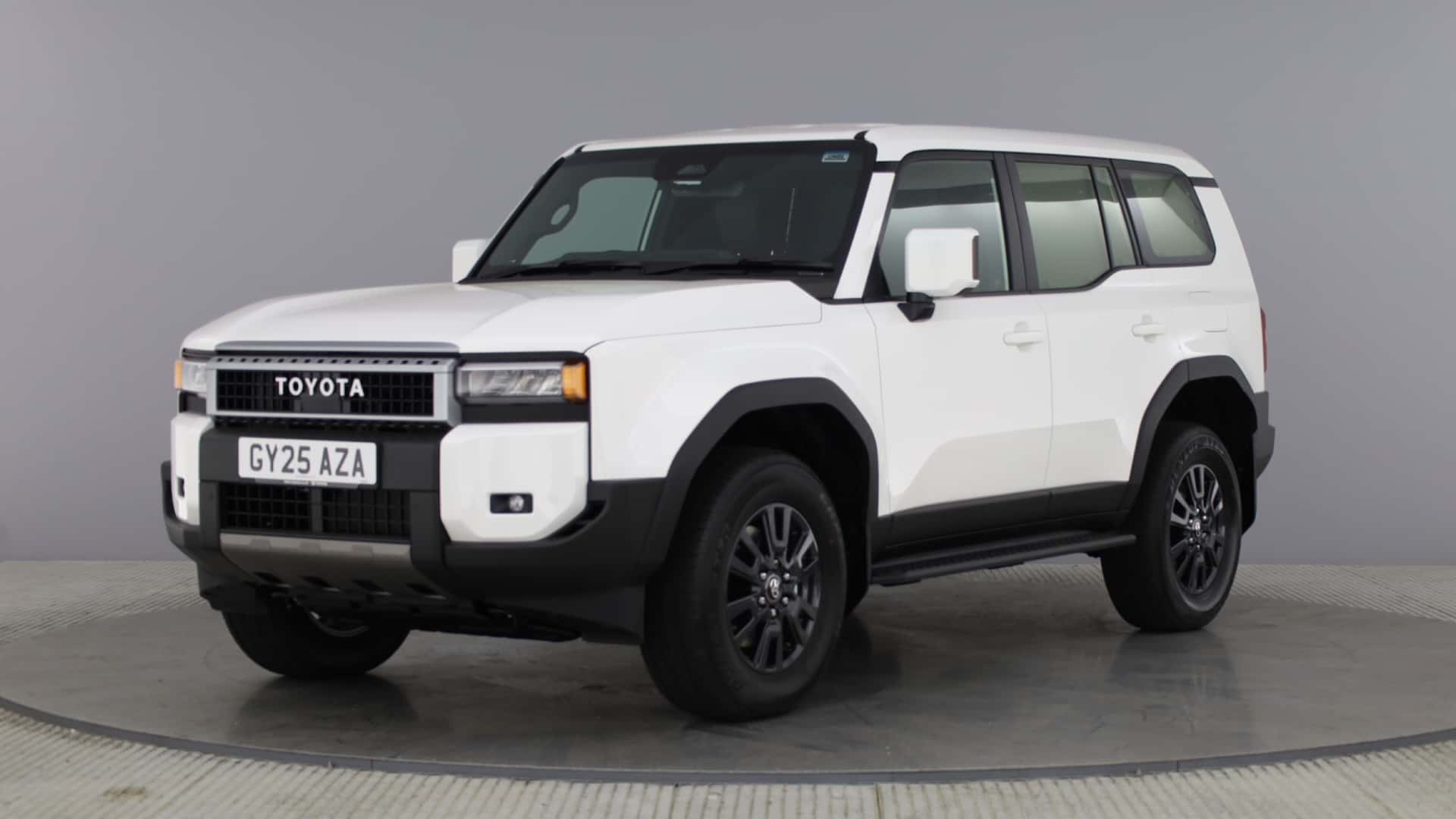 تويوتا برادو تحصل على إصدار فان تجاري رسمي في بريطانيا تويوتا برادو تحصل على إصدار فان تجاري رسمي في بريطانيا 3