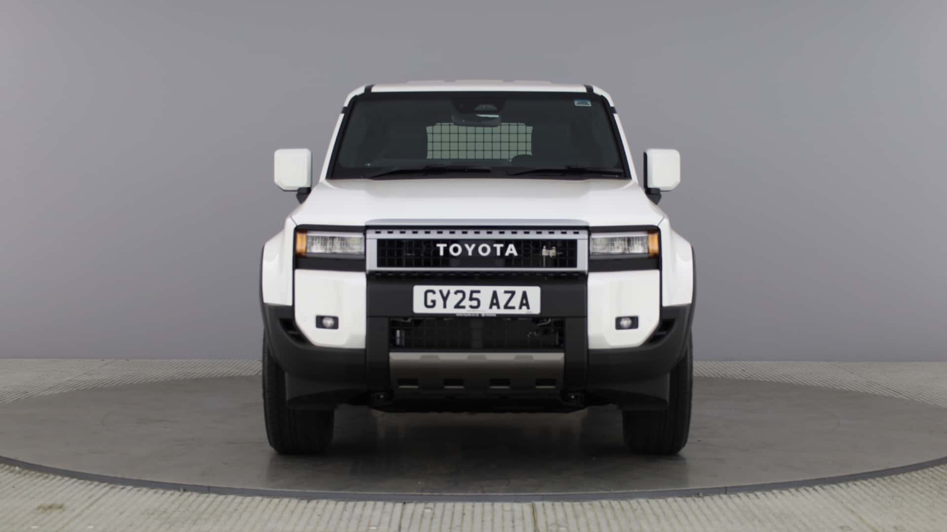 تويوتا برادو تحصل على إصدار فان تجاري رسمي في بريطانيا تويوتا برادو تحصل على إصدار فان تجاري رسمي في بريطانيا 15