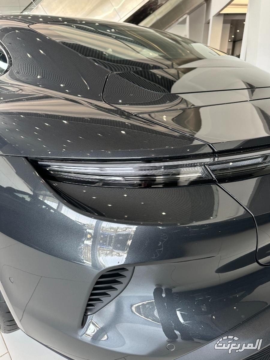 بورش-تايكان-المربع-نت-15-9