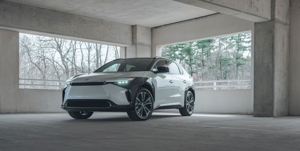 تويوتا-bz4x-المربع-نت-22-2