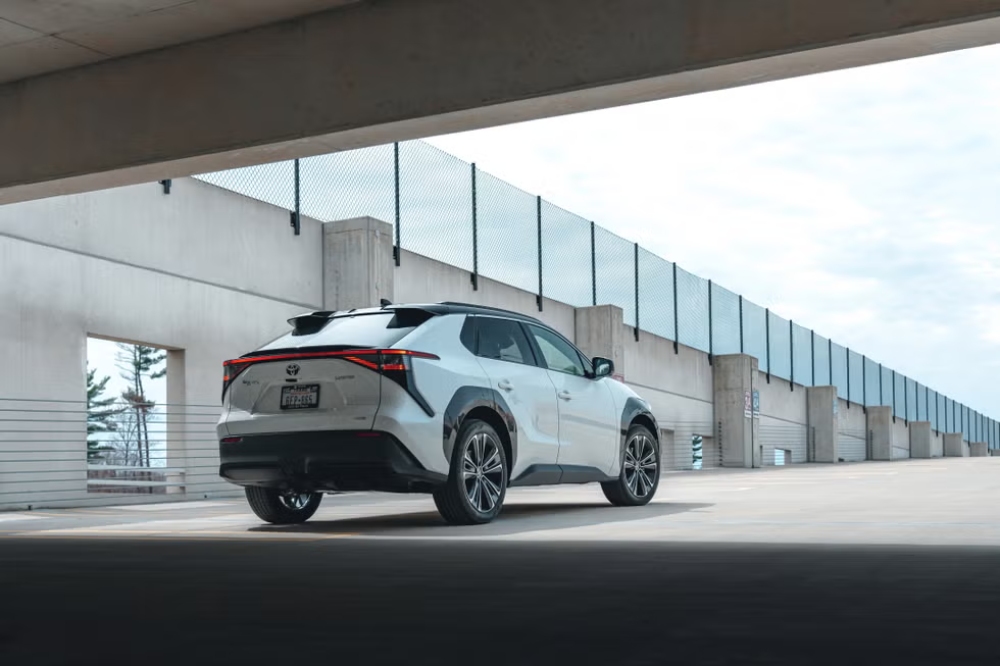 تويوتا-bz4x-المربع-نت-25-2