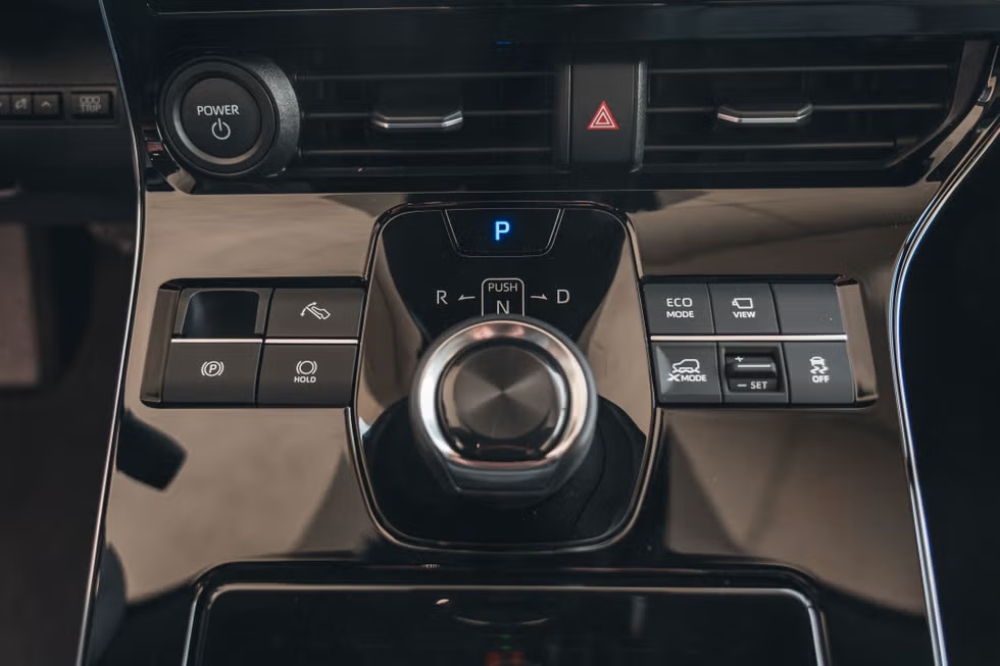 تويوتا-bz4x-المربع-نت-34