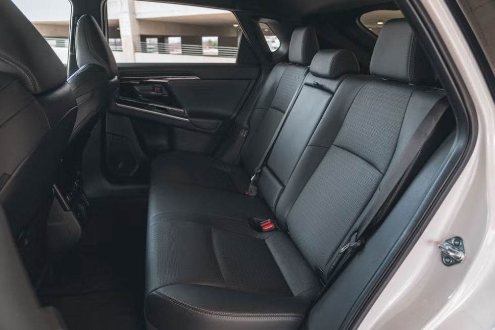 تويوتا-bz4x-المربع-نت-41