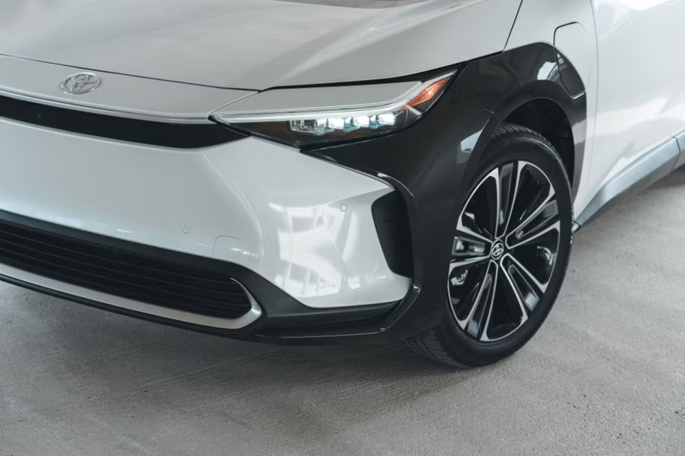 تويوتا-bz4x-المربع-نت-48