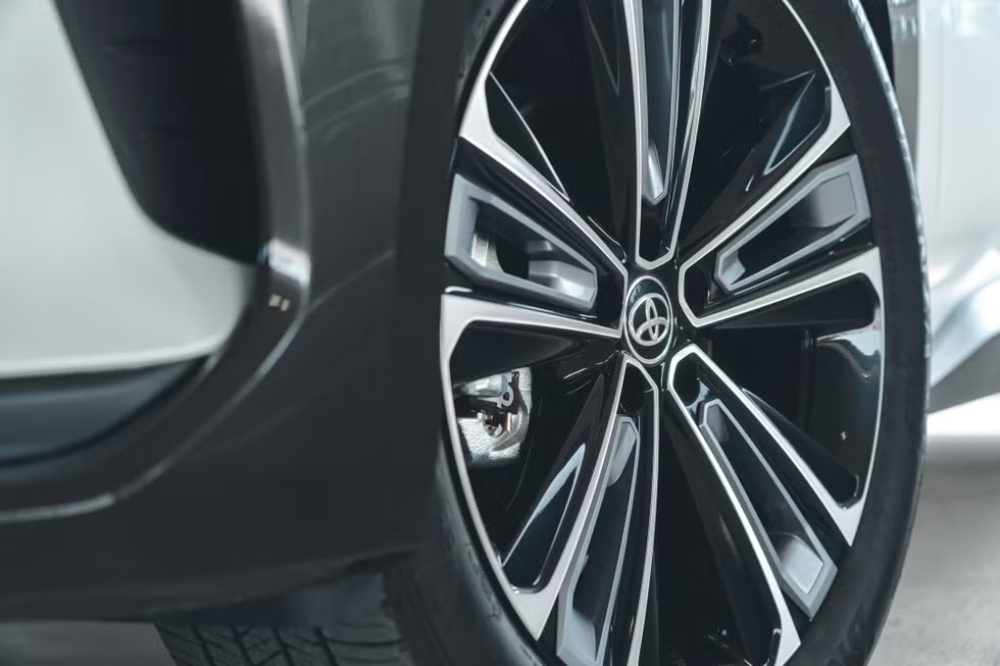 تويوتا-bz4x-المربع-نت-50