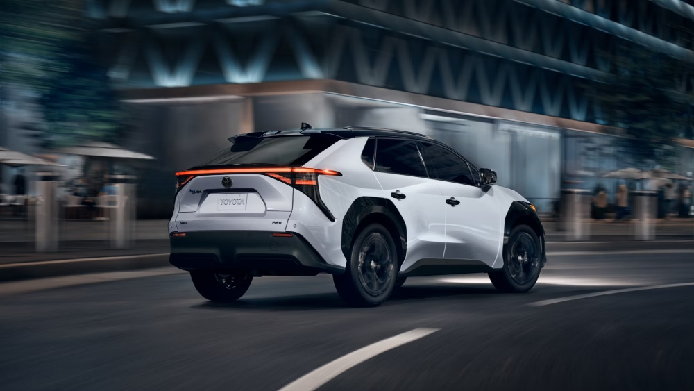 تويوتا-bz4x-المربع-نت-59