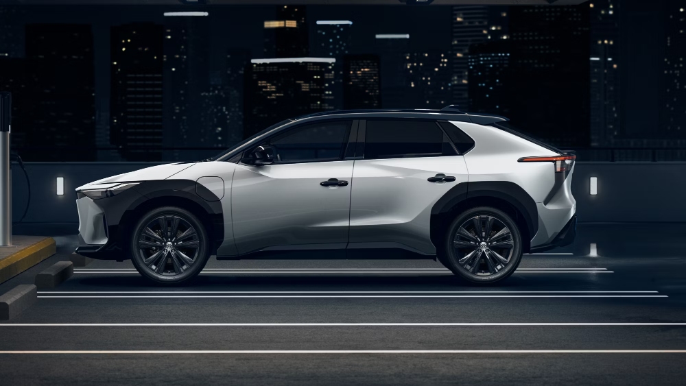 تويوتا-bz4x-المربع-نت-60