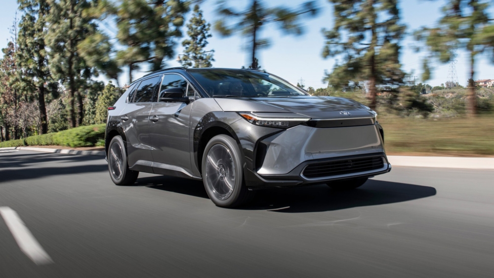 تويوتا-bz4x-المربع-نت-7-2