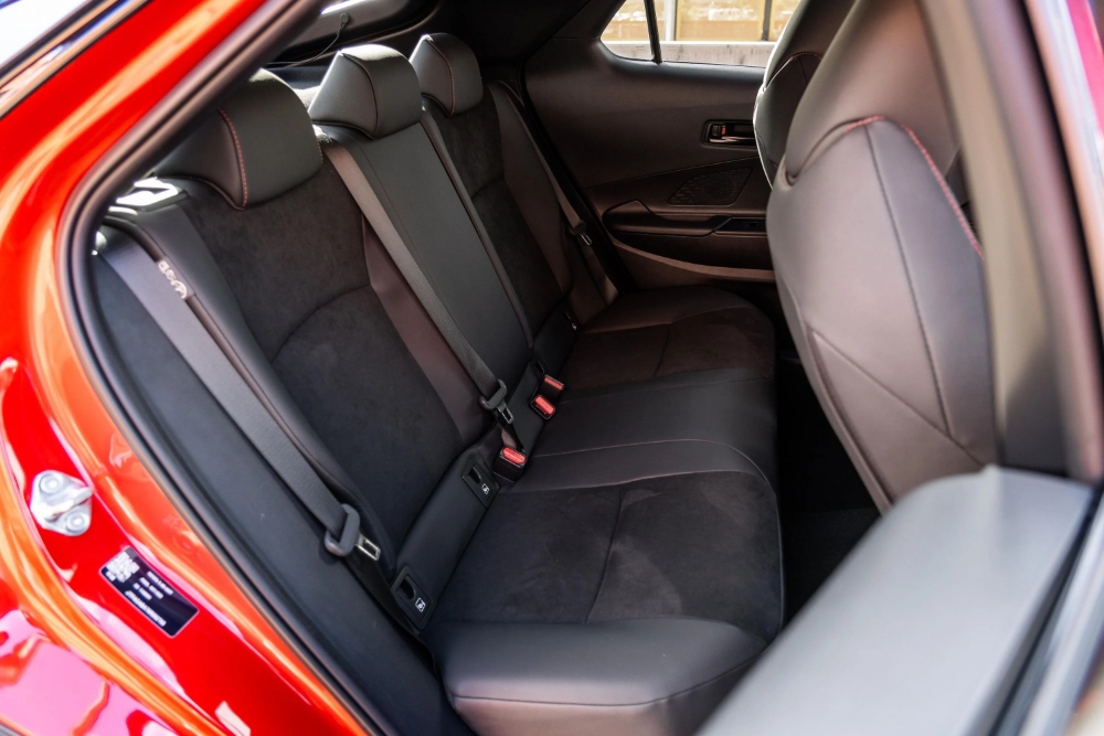 تويوتا-ch-r-المربع-نت-10